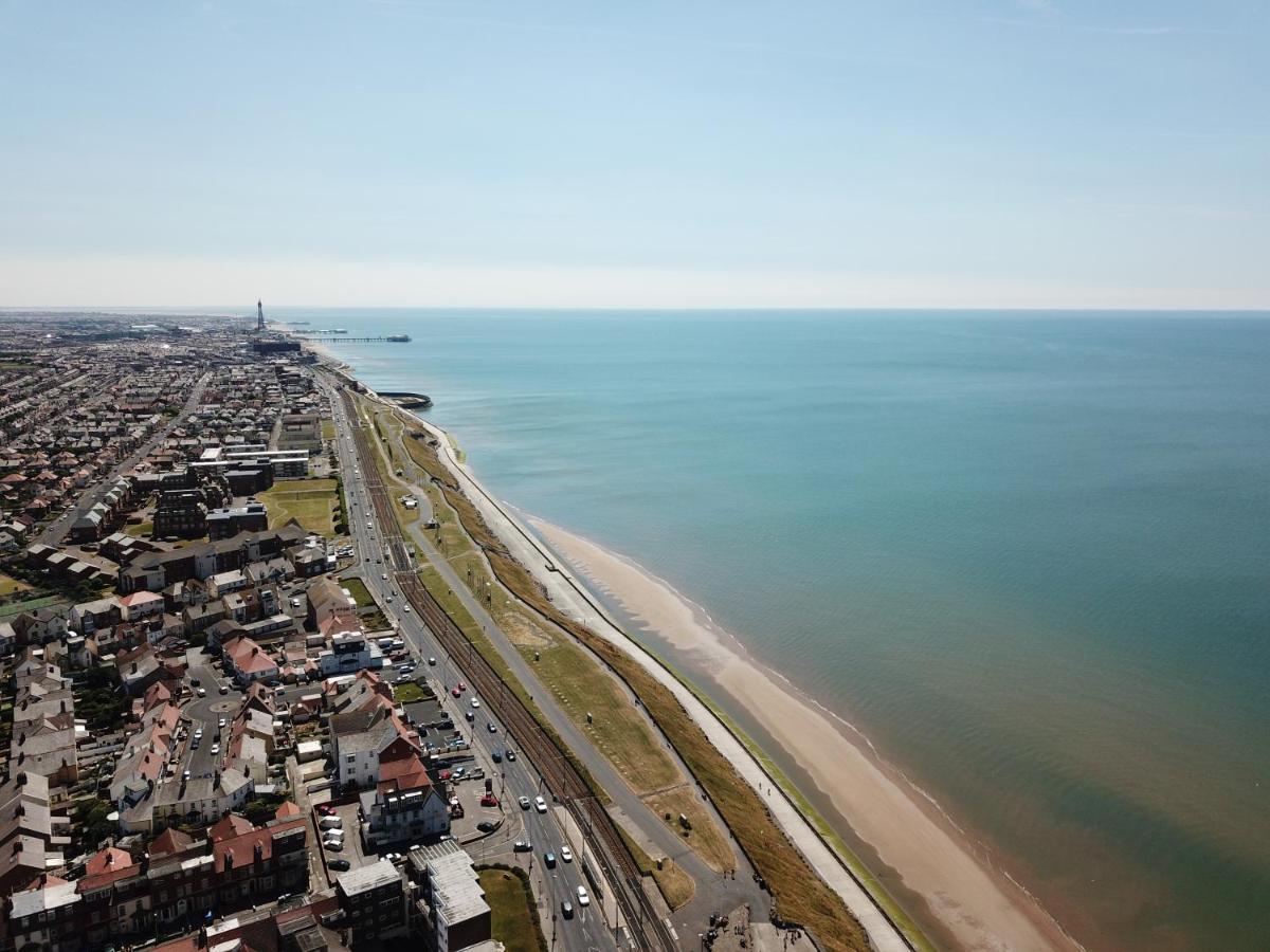 Granada Apartments Derby Road Blackpool Exterior foto